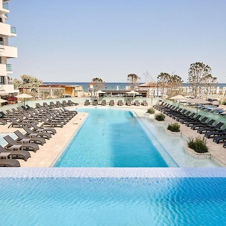 Vlezal Apartment Spa&Pool Beach Resort Мамая Экстерьер фото